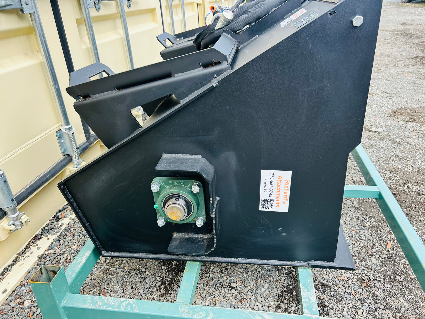 New Skid Steer Hydraulic Cement Mixer Bucket