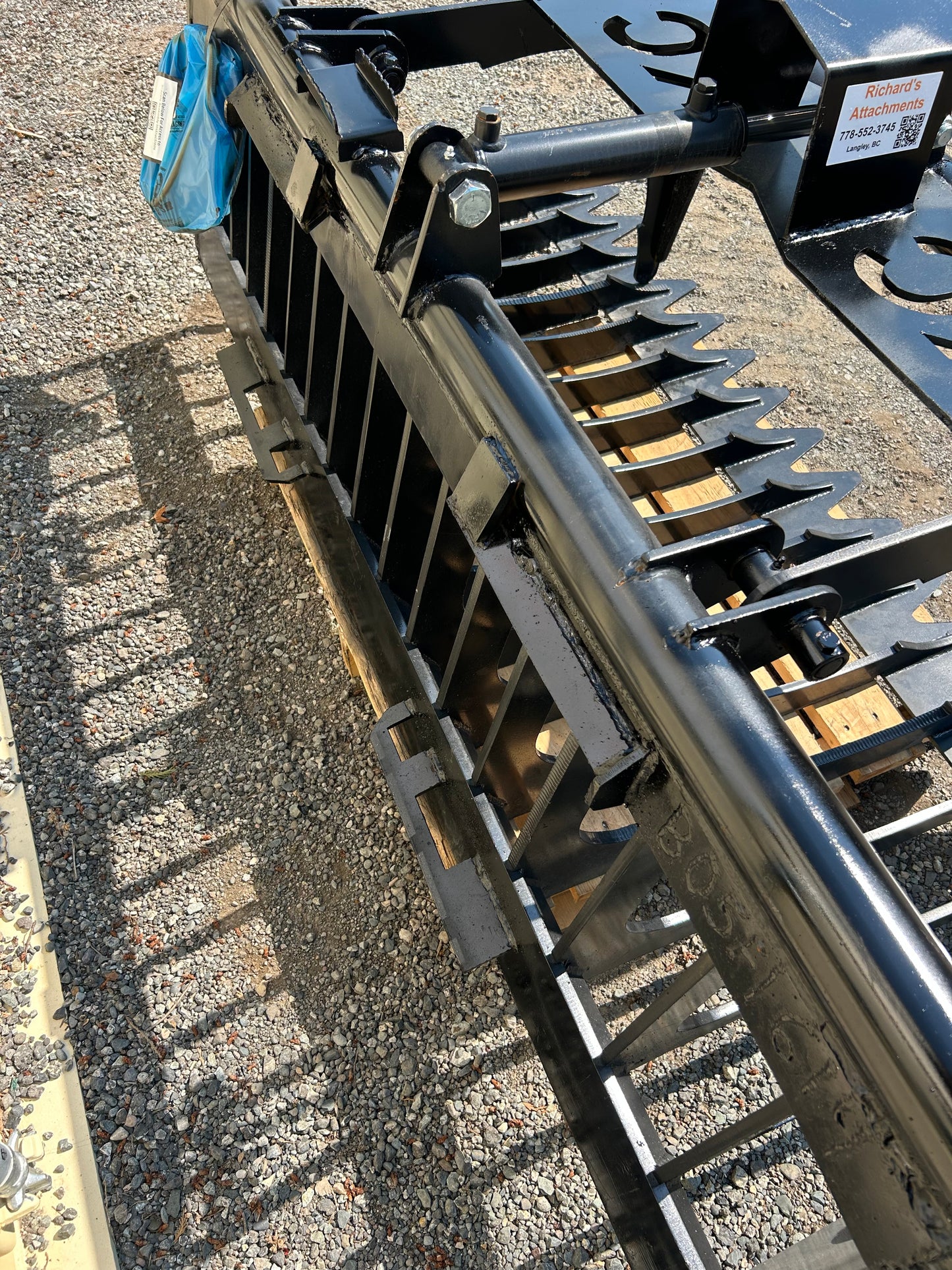 New Extreme Duty 76” Skeleton Grapple Bucket