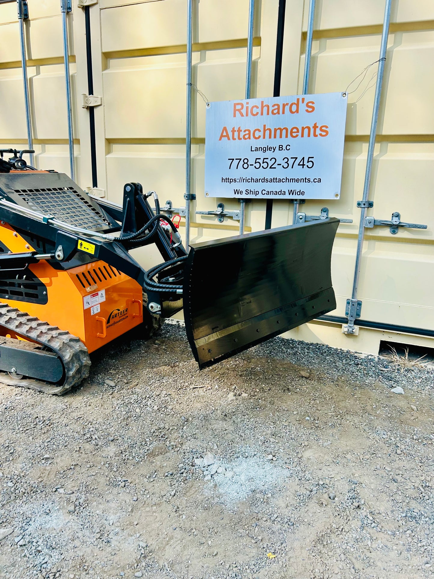 New Mini Skid Steer 44” Hydraulic Snow Blade