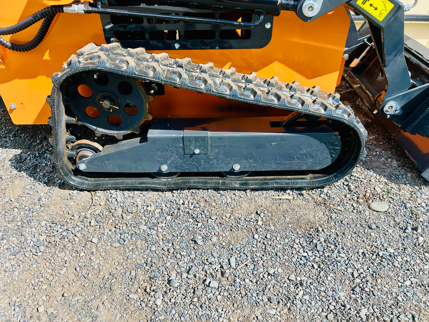 New QB480 Mini Skid Steer Track Loader