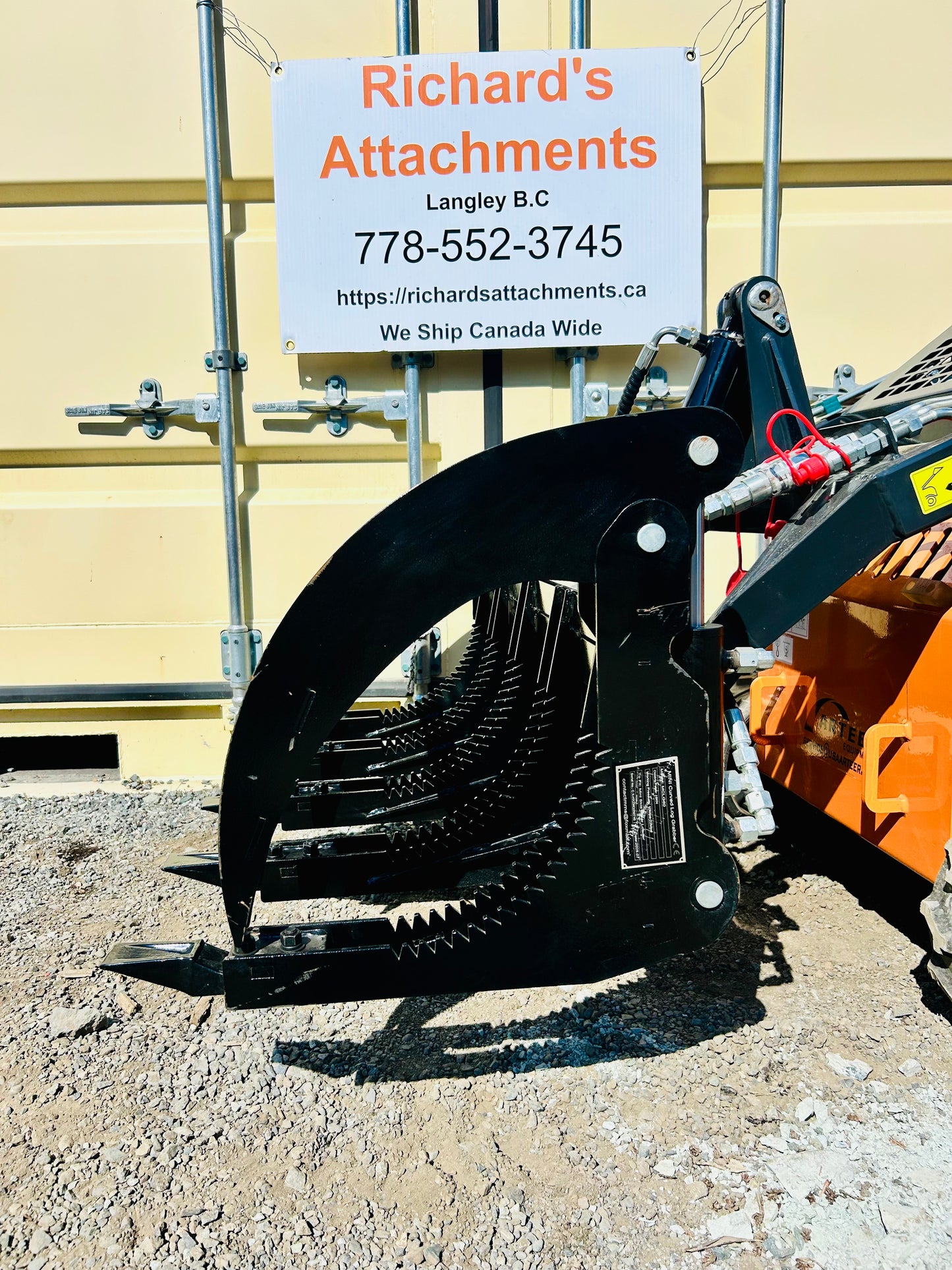 New Mini Skid Steer 44” Hydraulic Root Grapple