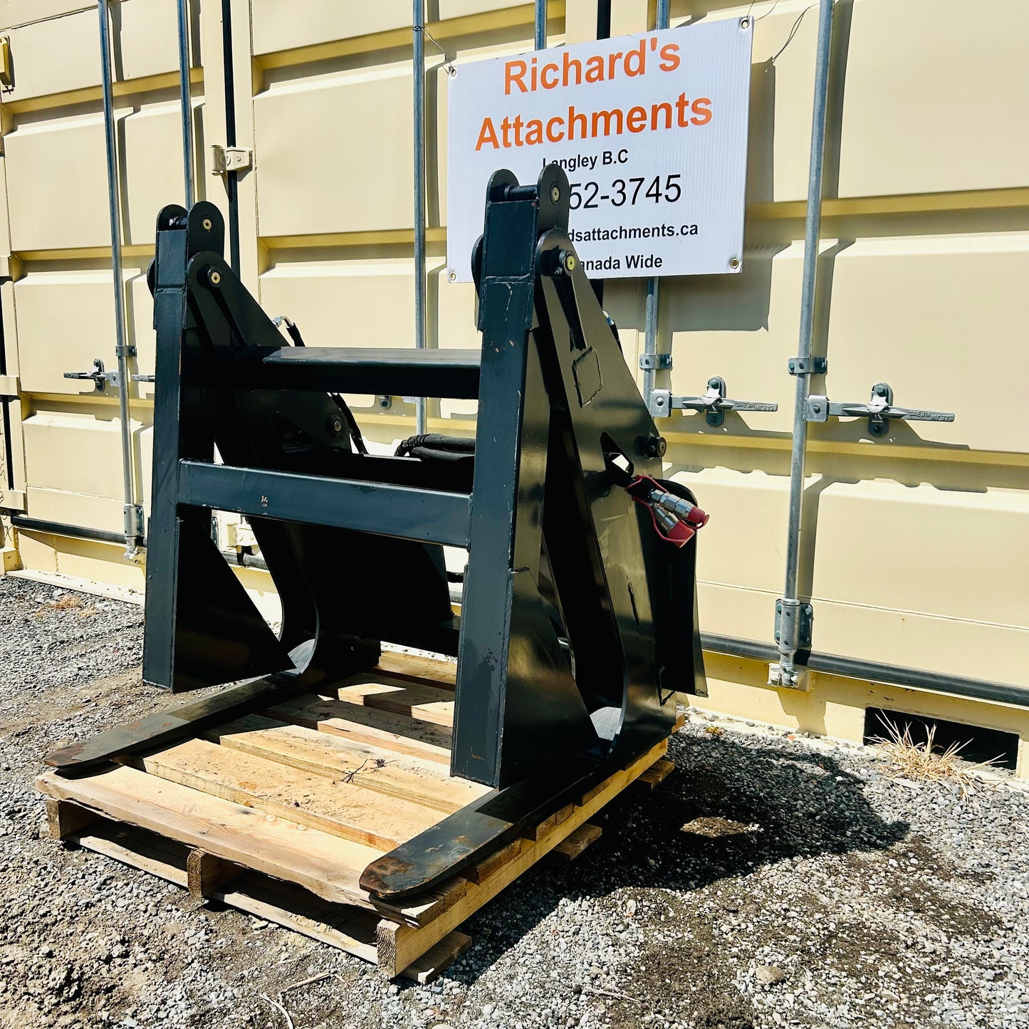 Clearance Sale 48” Skid Steer Log Grapple