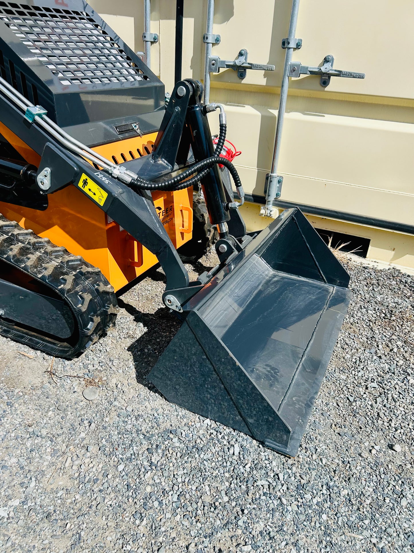 New QB480 Mini Skid Steer Track Loader