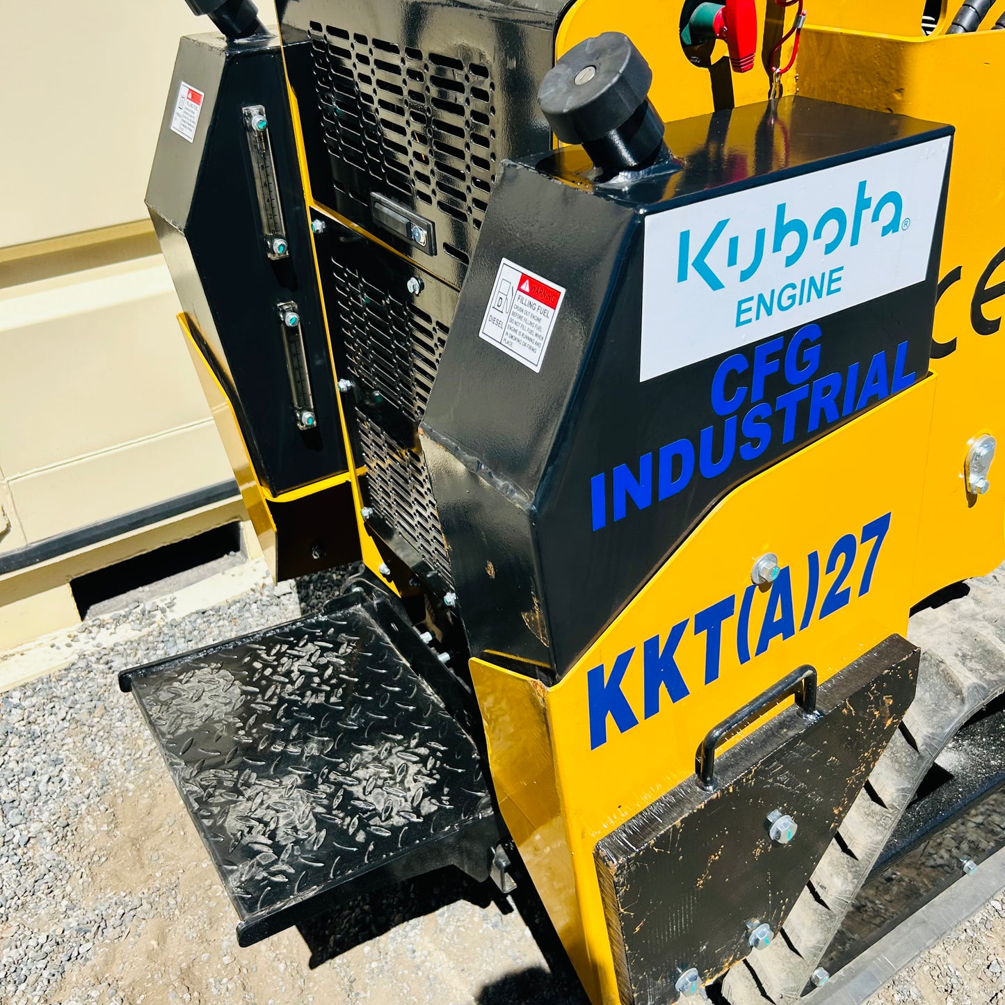 New CFG KKTA27 Kubota Diesel Tracked Mini Skid Steer