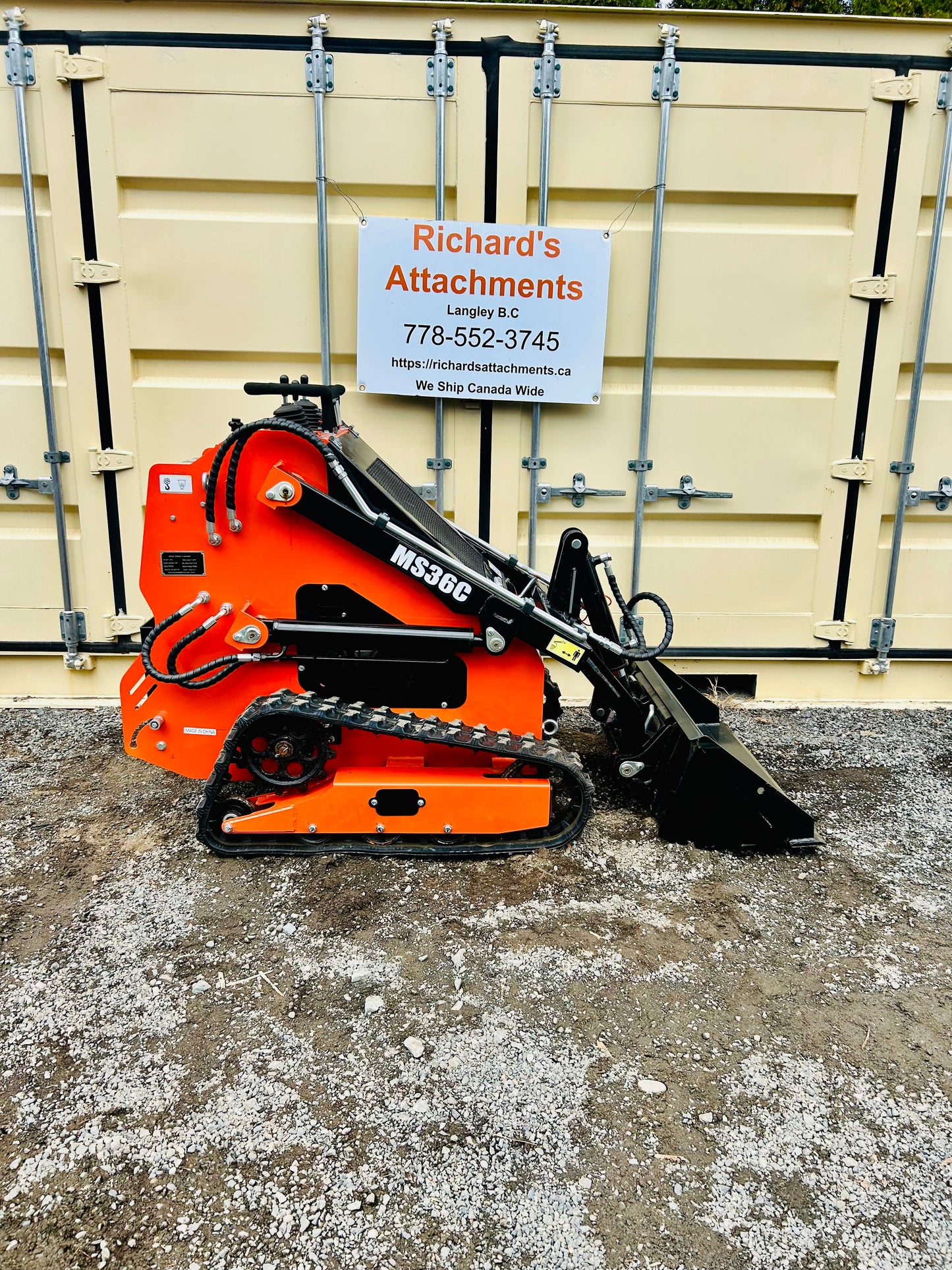 New Tracked Mini Compact Track Loader / Skid Steer Loader