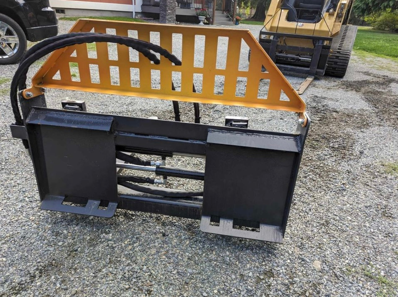 New Skid Steer Attachment Pallet Forks For Skid Steer 48 inch Fork 4000 lb Loading Capacity