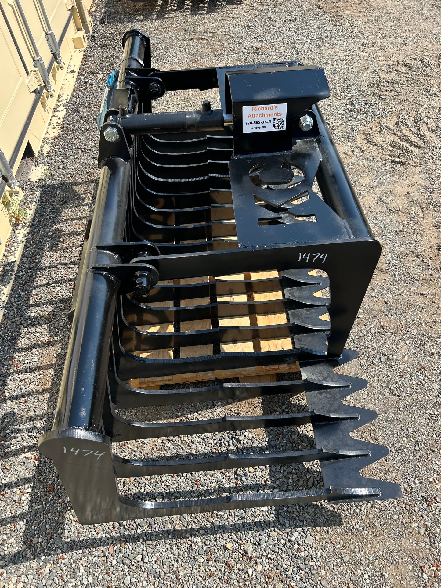 New Extreme Duty 76” Skeleton Grapple Bucket