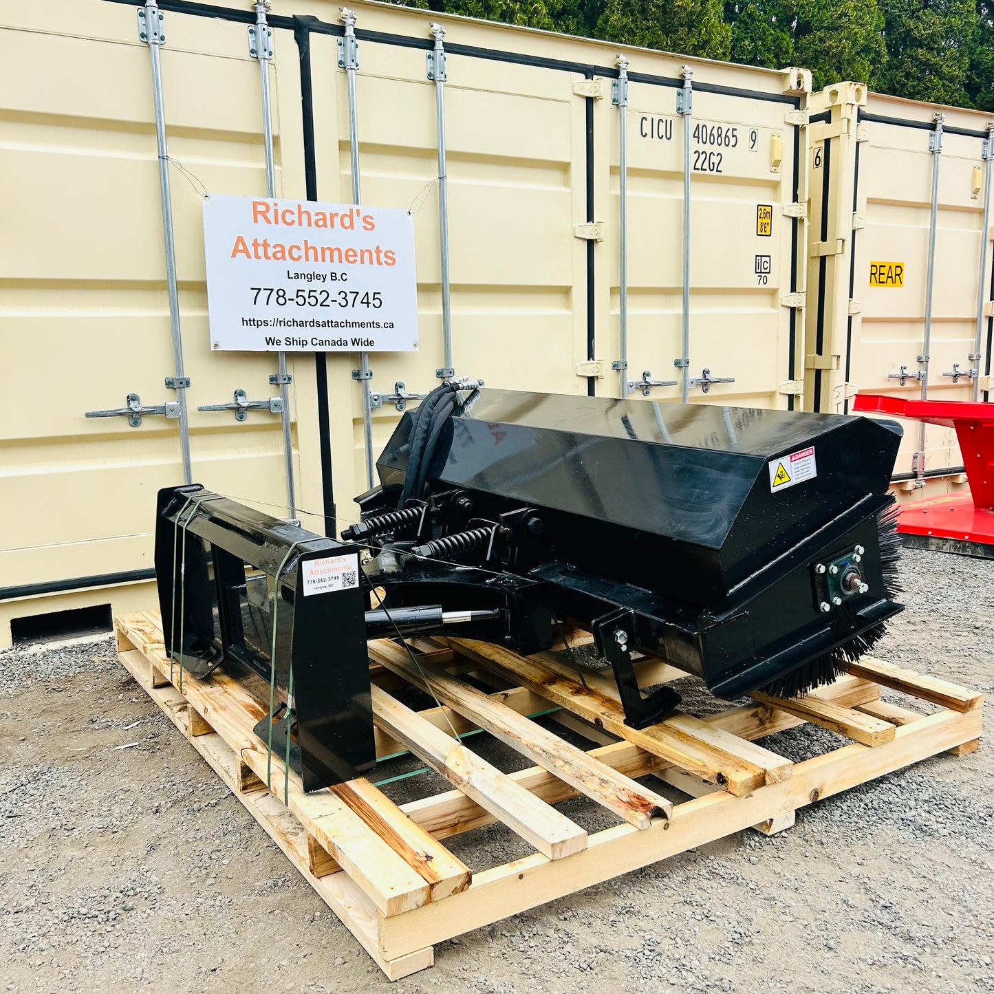 New Skid Steer Attachment Hydraulic Angle Broom