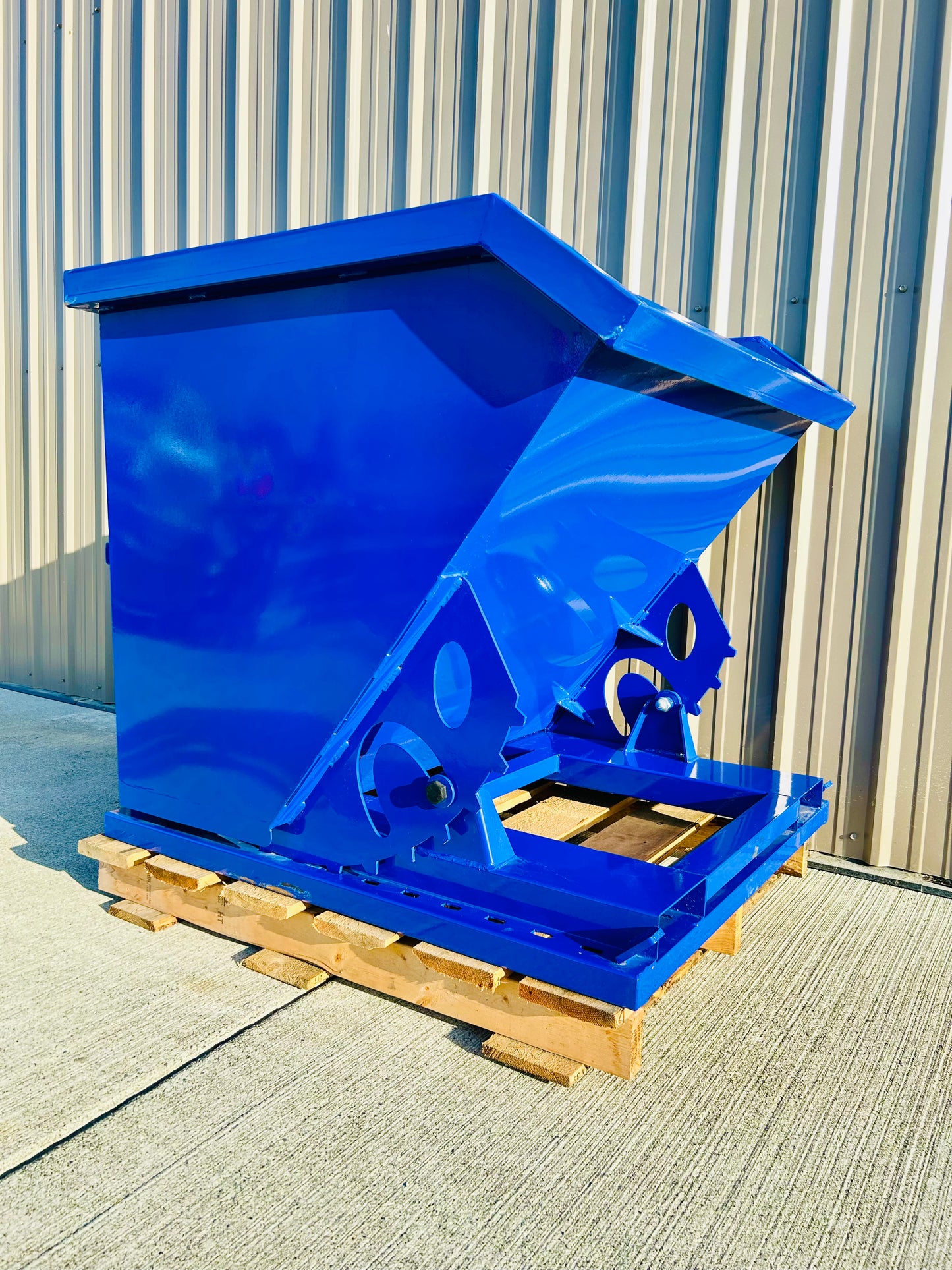 New Forklift Self Dumping Hopper - 1 Cubic Yard