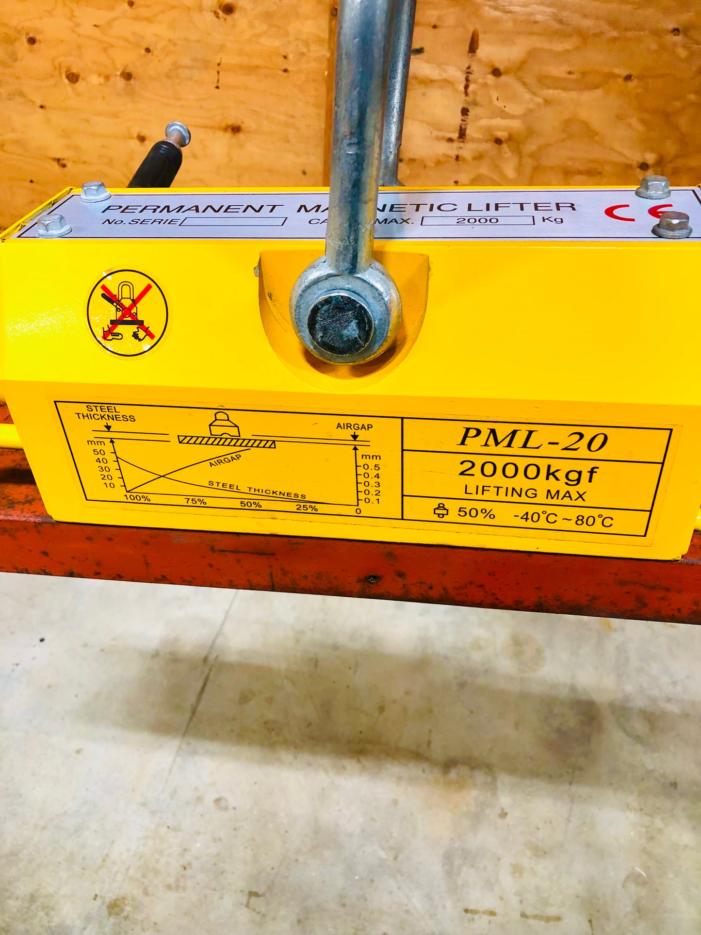 Unused 2 Ton / 4400 lbs Heavy Duty Permanent Magnetic Lifter
