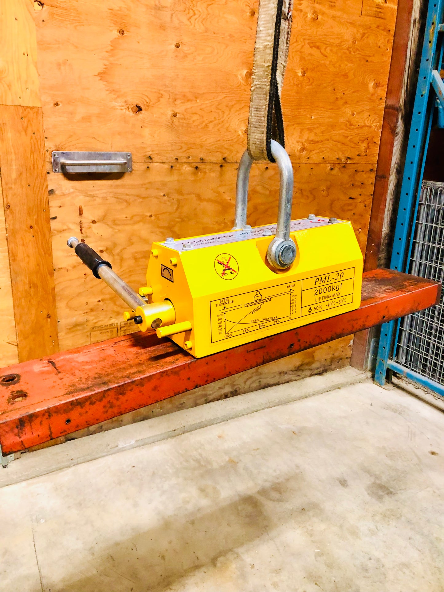 Unused 2 Ton / 4400 lbs Heavy Duty Permanent Magnetic Lifter