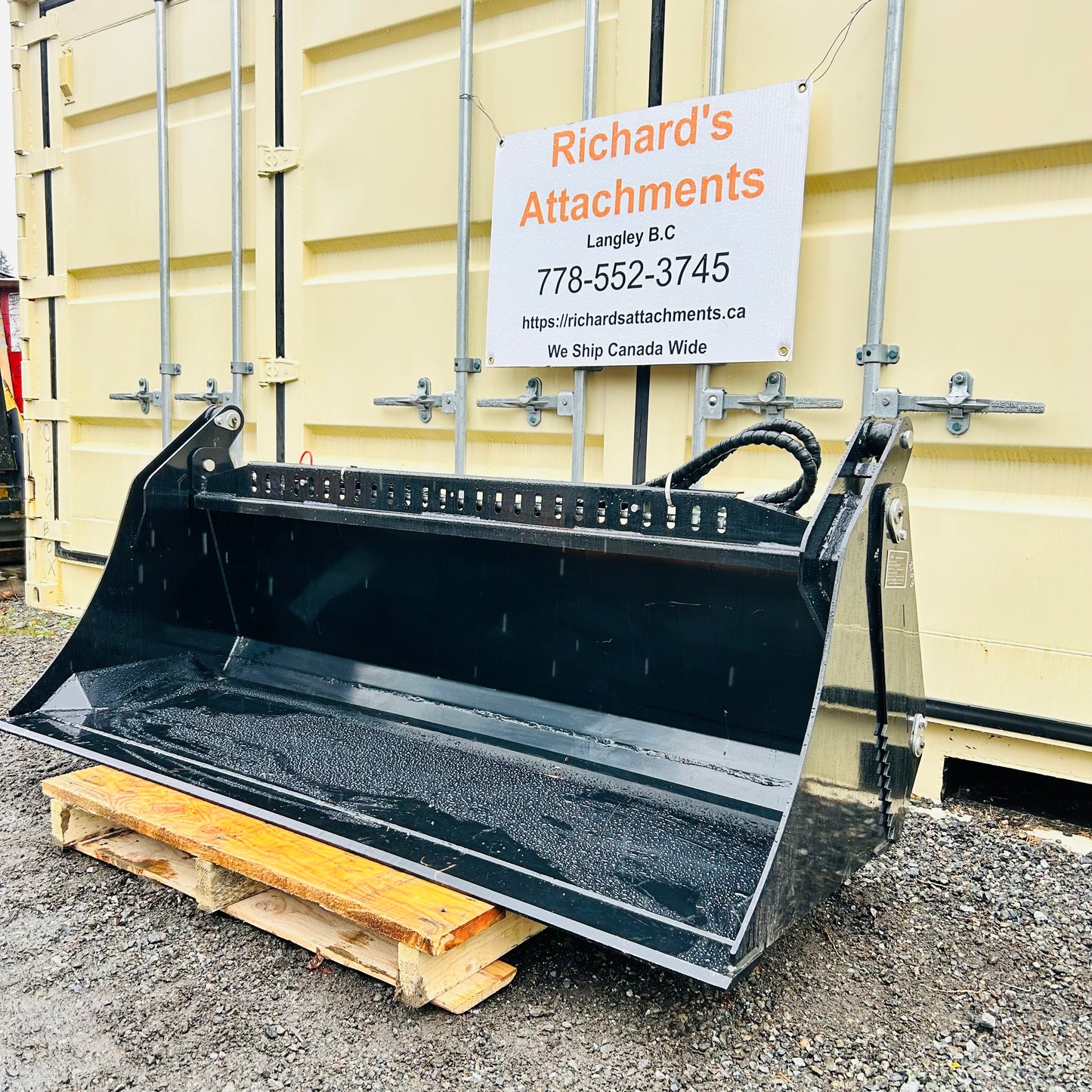 $2200 New 72” Skid Steer 4in1 Bucket
