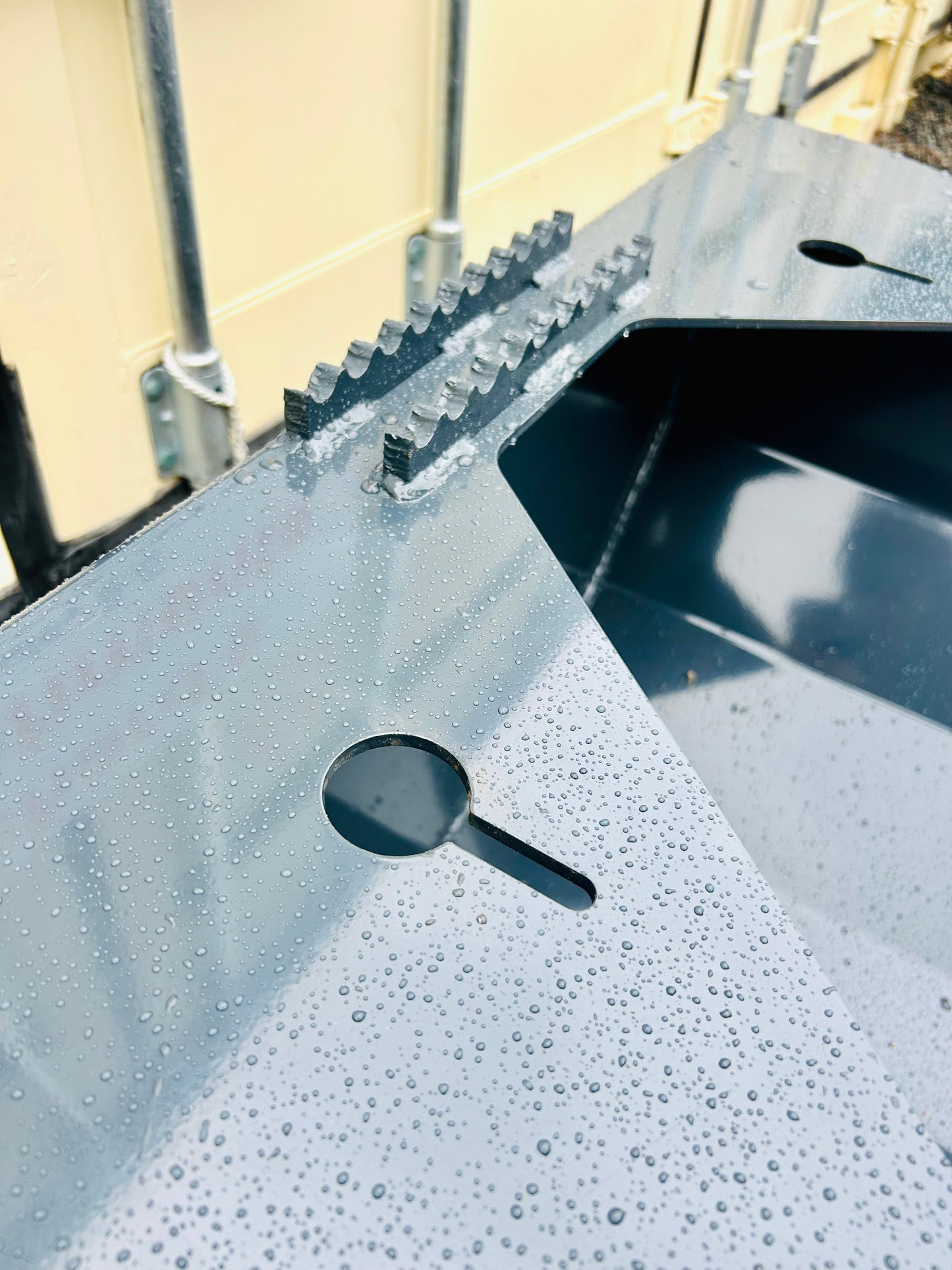 $1950 New Premium 42” Heavy-Duty Skid Steer Tree Scoop, 1500-lb Capacity, Chain Slot, 30” Mouth Opening, High Abrasive Cut Edge