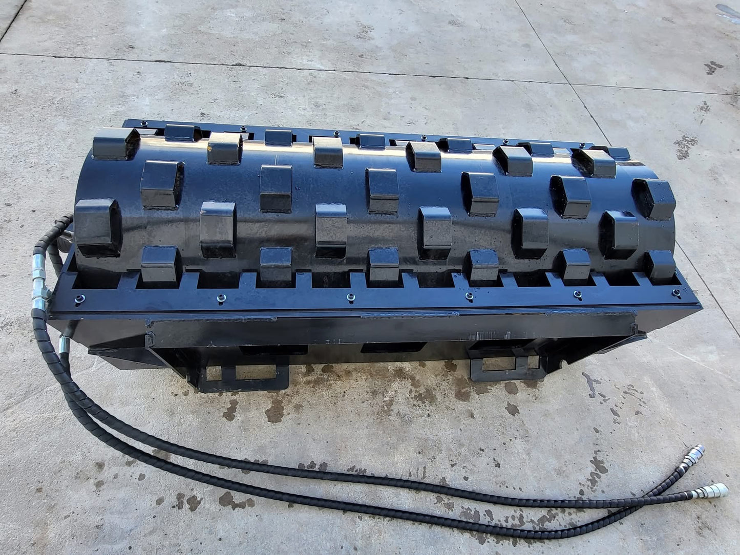 $2499 New CW59 Footpad Vibratory Roller / Compactor Hydraulic Skid Steer Attachment