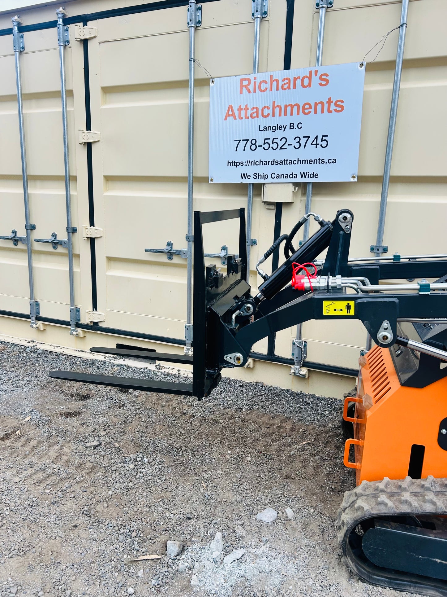 New Mini Skid Steer 30” Pallet Forks