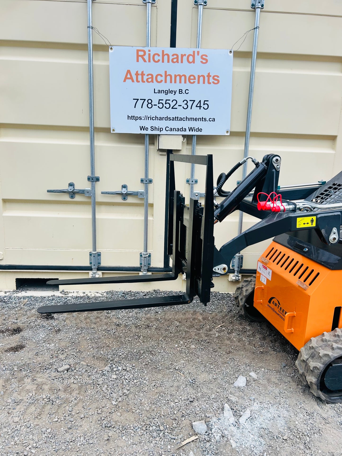 New Mini Skid Steer 30” Pallet Forks