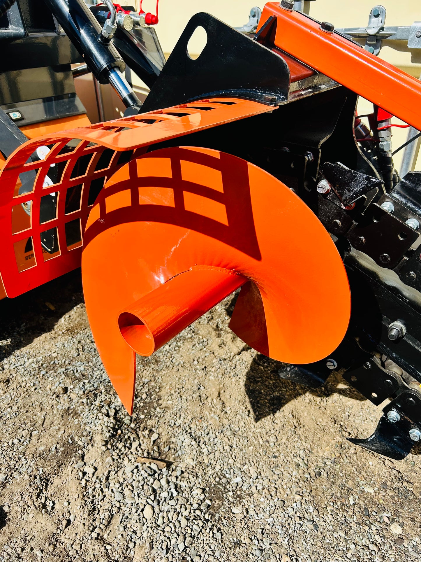 $2200 New Mini Skid Steer Hydraulic Trencher