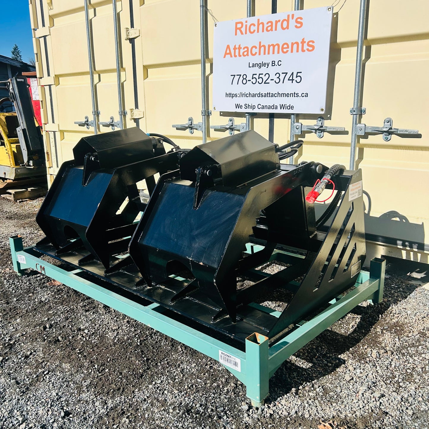 $1850 New Mid Duty 72" Dual-Cylinder Rock Grapple Bucket - 10” Spacing