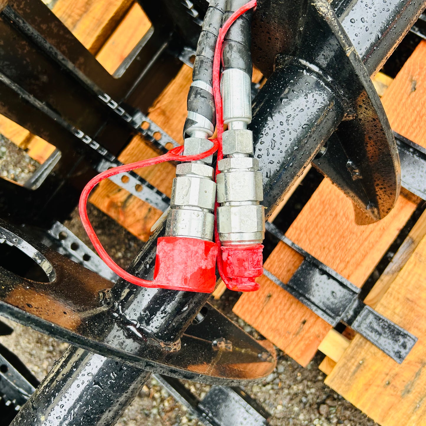 $2200 New GY-CLG72C 72" Root Grapple