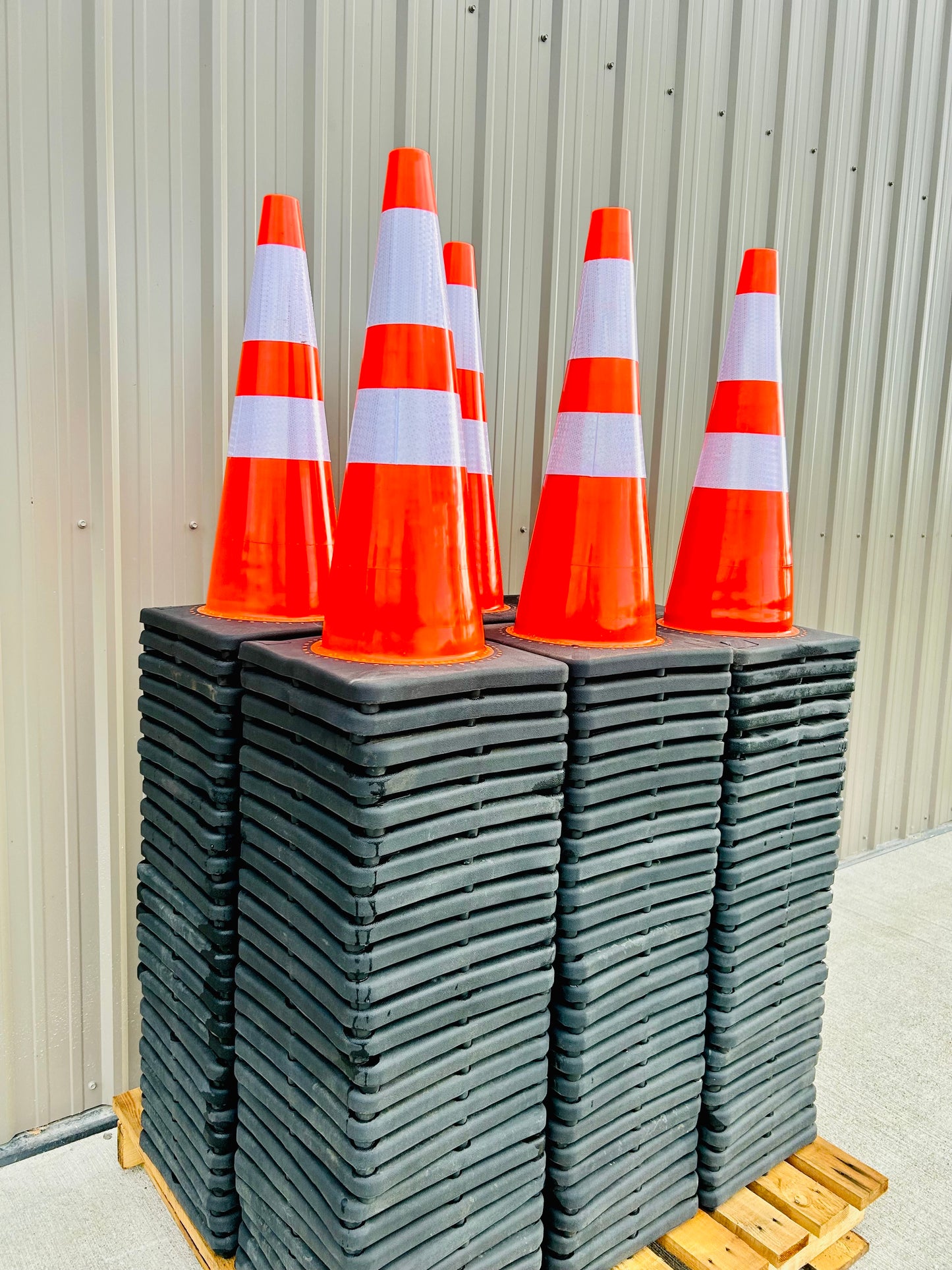 New 28’’ Reflective Traffic Cones