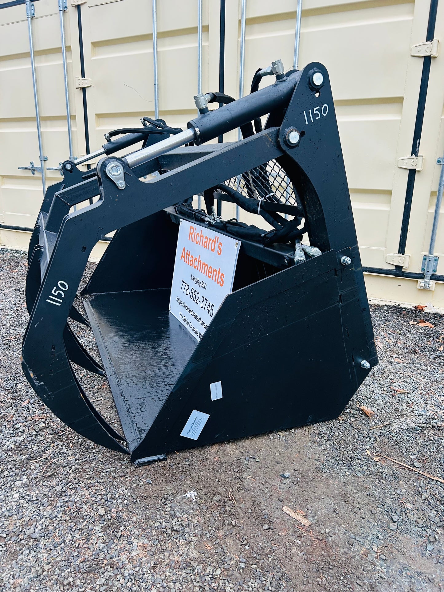 New 82'' Skid Steer Grapple Bucket