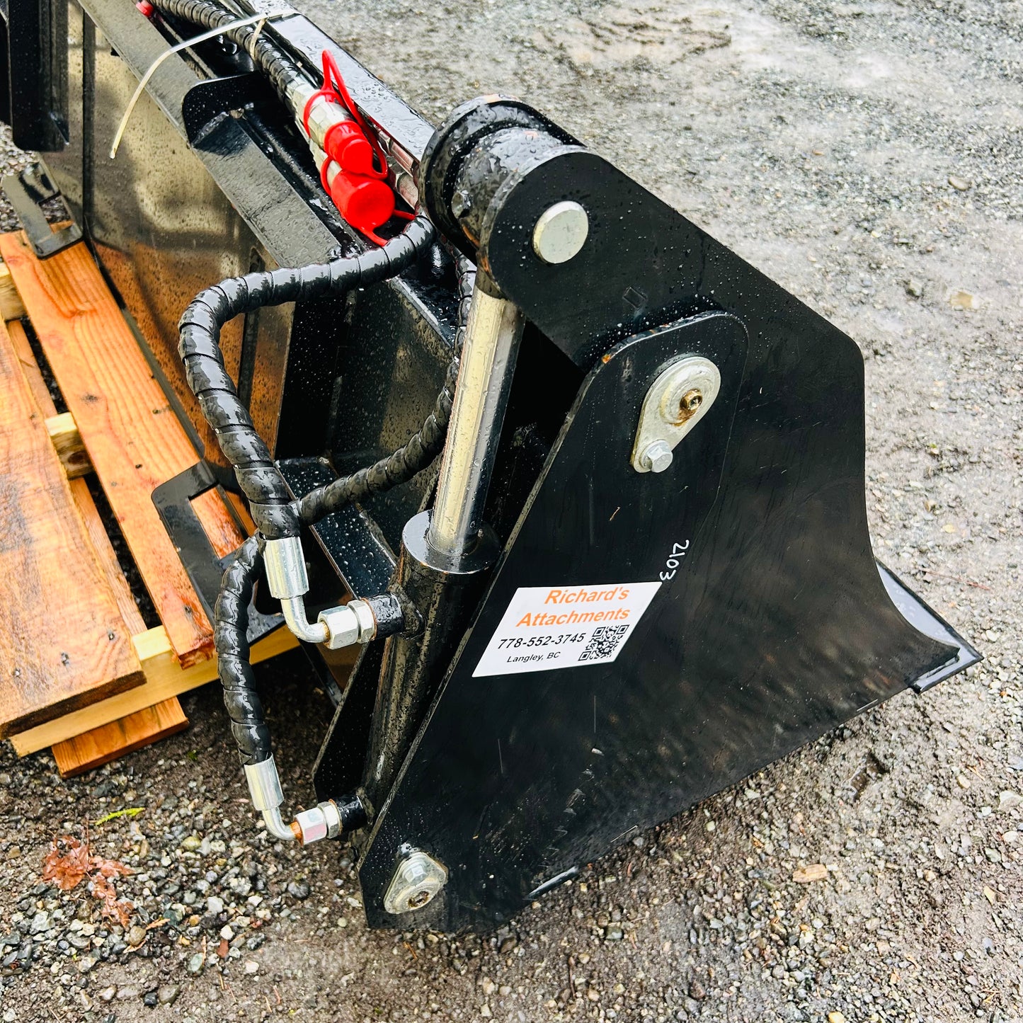 $2200 New 72” Skid Steer 4in1 Bucket