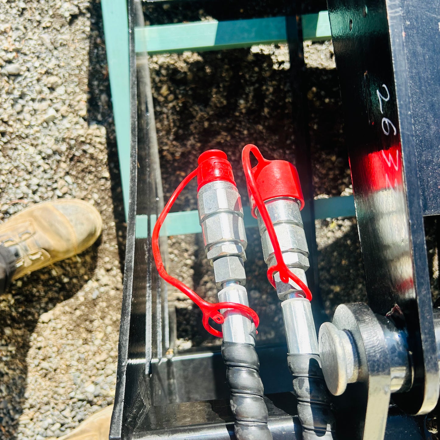 $1850 New Mid Duty 72" Dual-Cylinder Rock Grapple Bucket - 10” Spacing