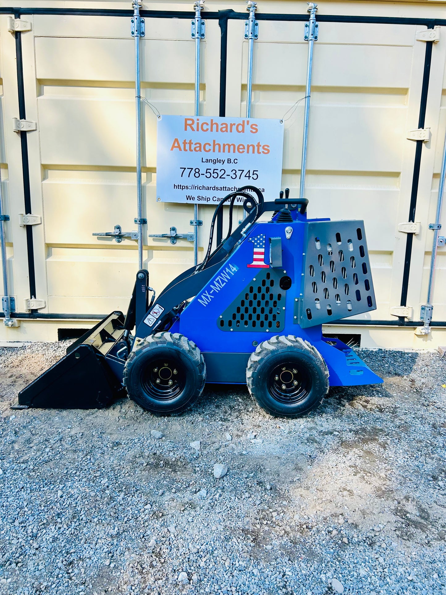 New MX-MZW14 Stand On Mini Skid Steer Wheeled Loader