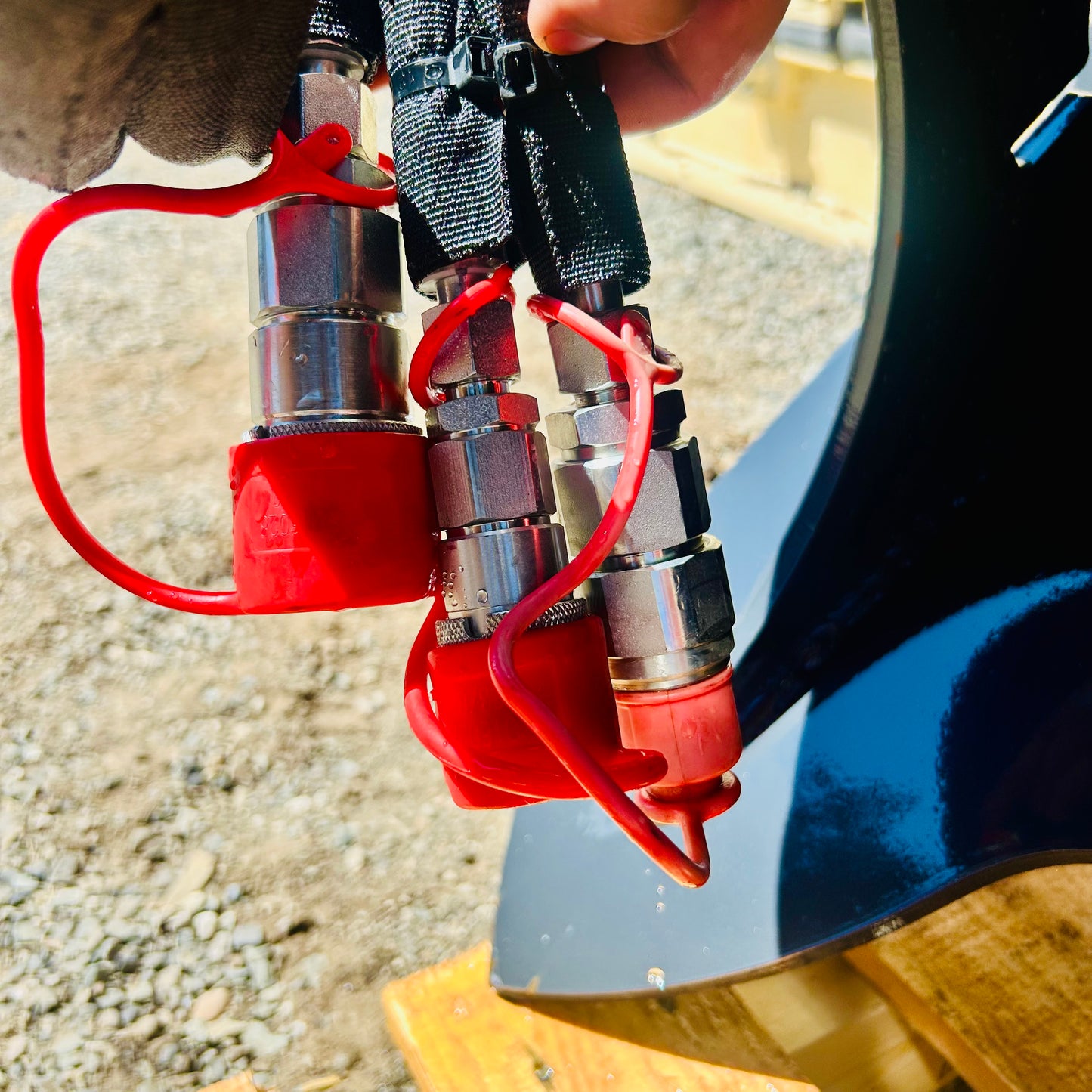 New 15,000 lbs Skid Steer Hydraulic Winch