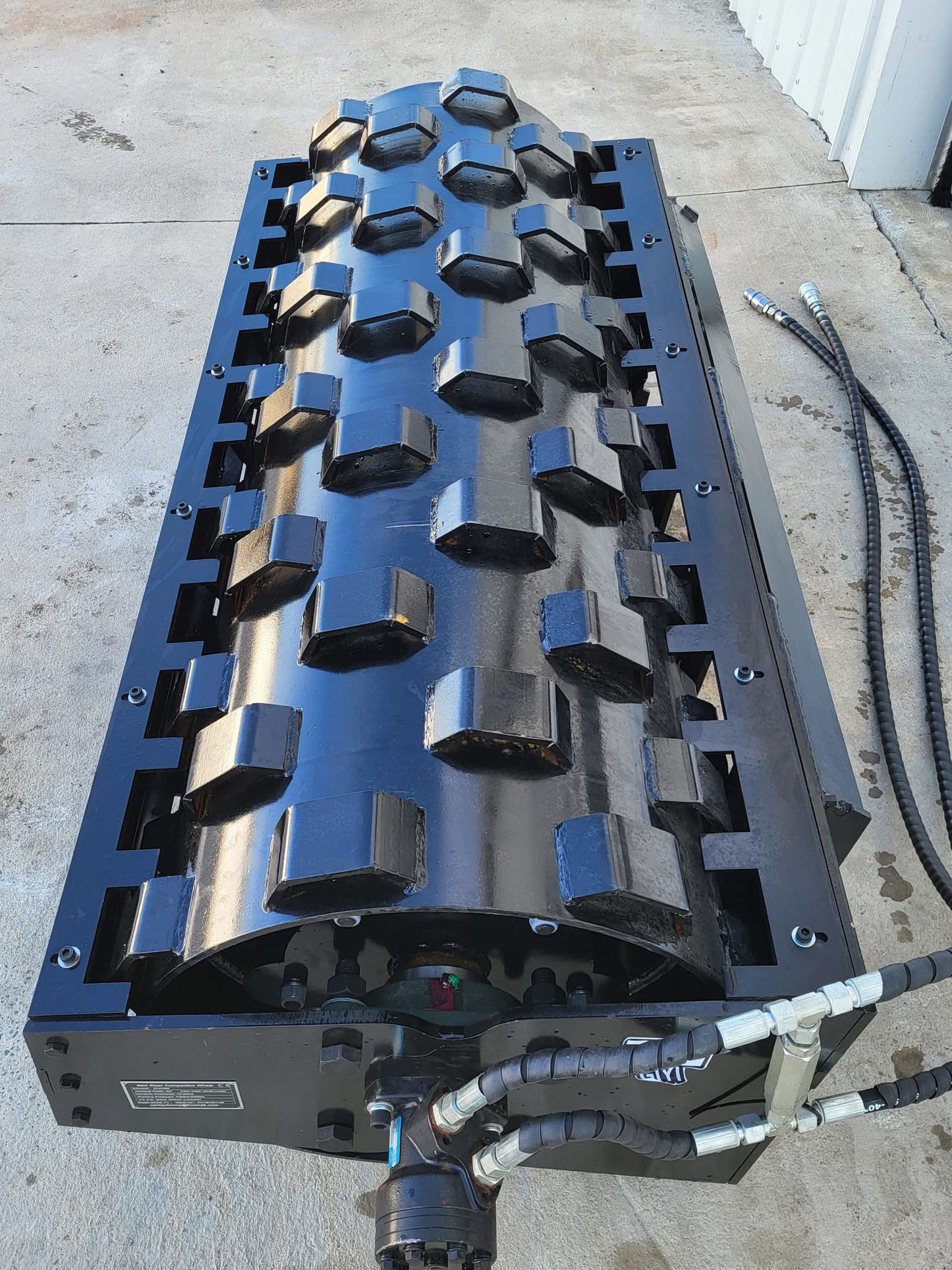 $2499 New CW59 Footpad Vibratory Roller / Compactor Hydraulic Skid Steer Attachment