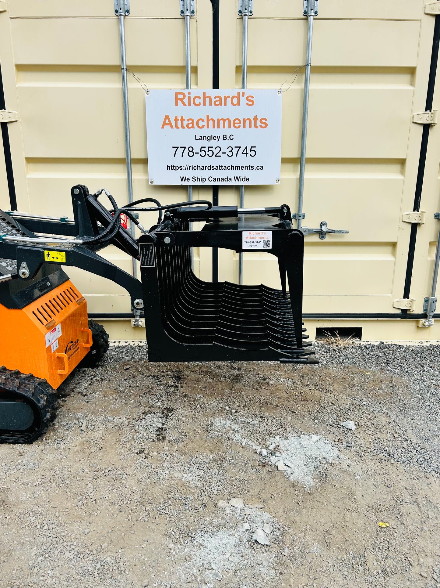 New Mini Skid Steer 44” Skeleton / Brush Grapple - Large Capacity