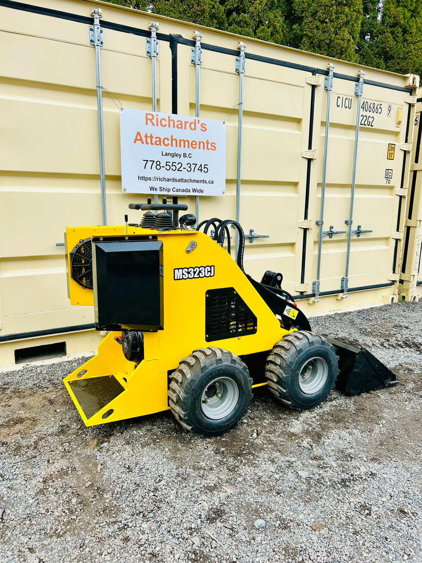 New MS323CJ Stand-On Wheeled Skid Steer Loader – Compact & Affordable Power
