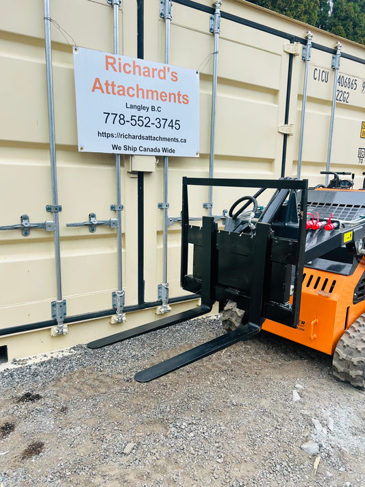 New Mini Skid Steer 30” Pallet Forks