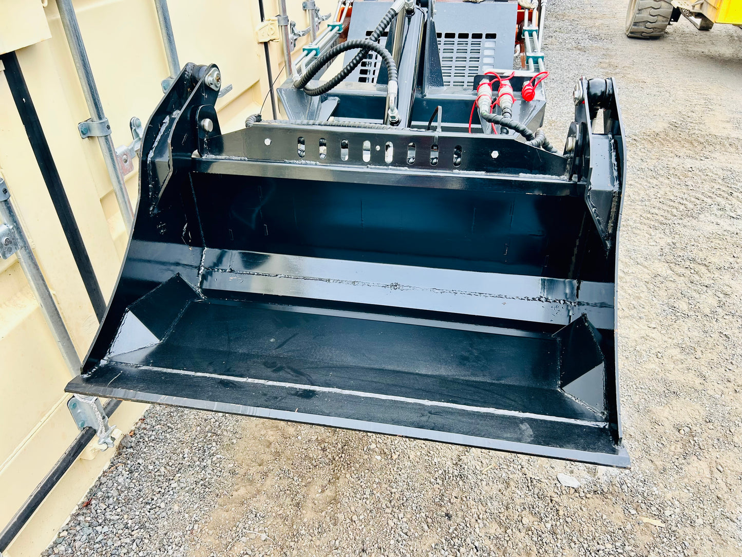 New 39” Mini Skid Steer Hydraulic 4in1 Bucket