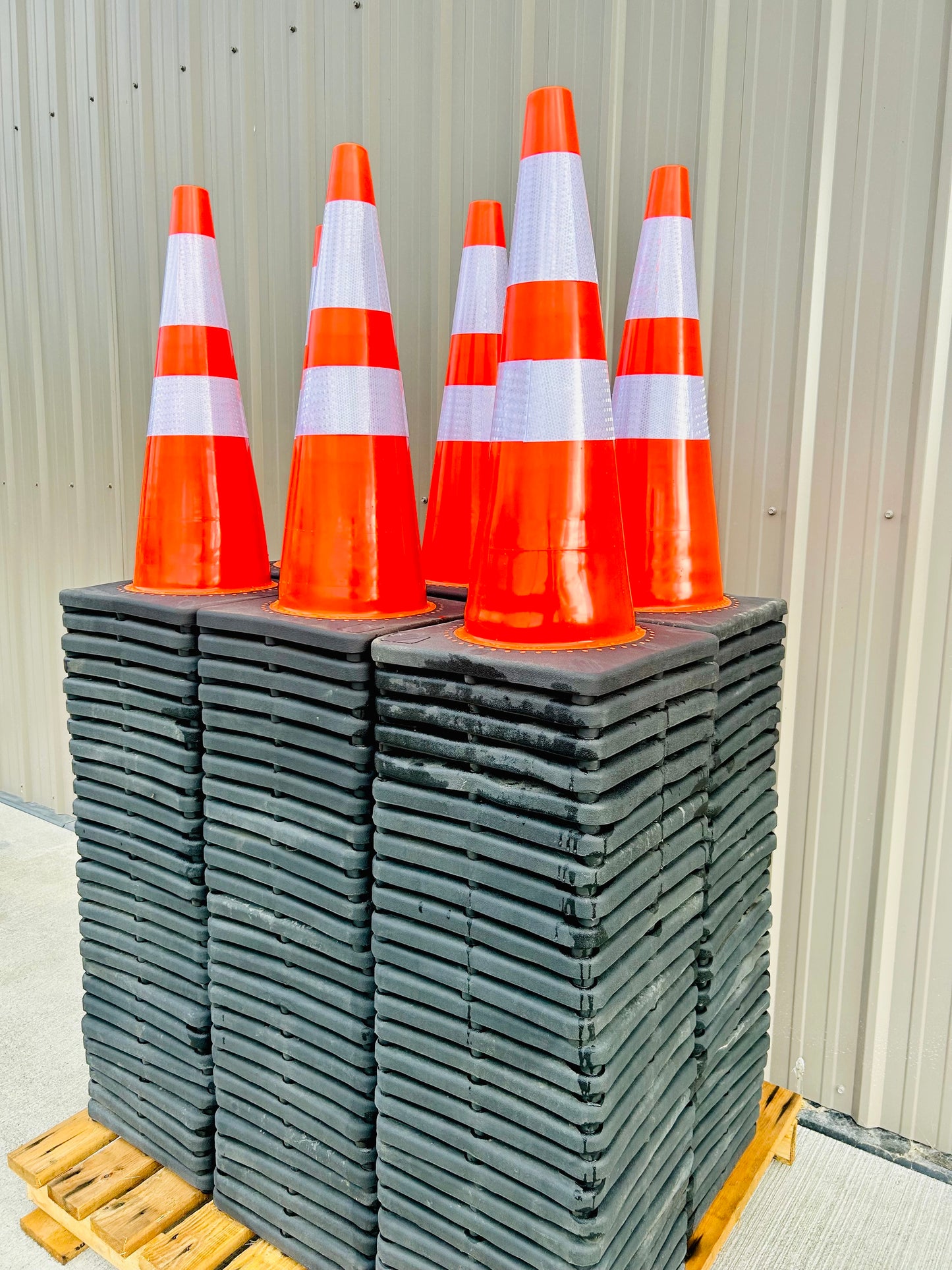 New 28’’ Reflective Traffic Cones