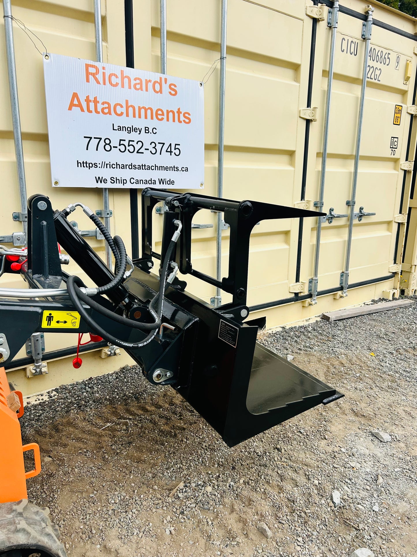 New Mini Skid Steer Solid Bottom Grapple