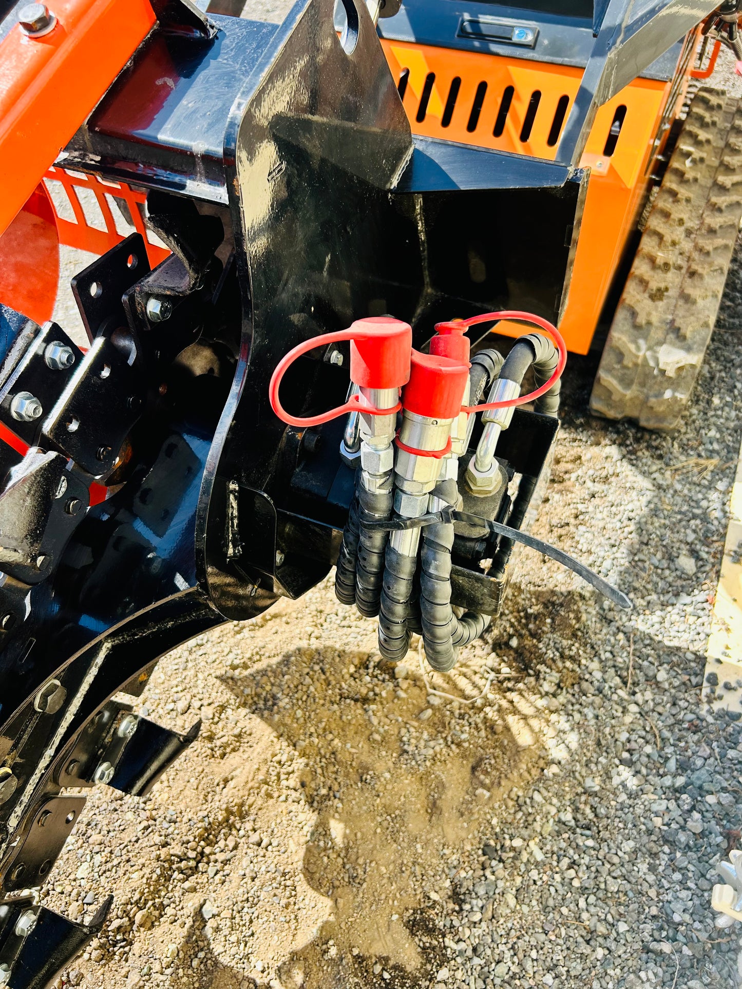 $2200 New Mini Skid Steer Hydraulic Trencher