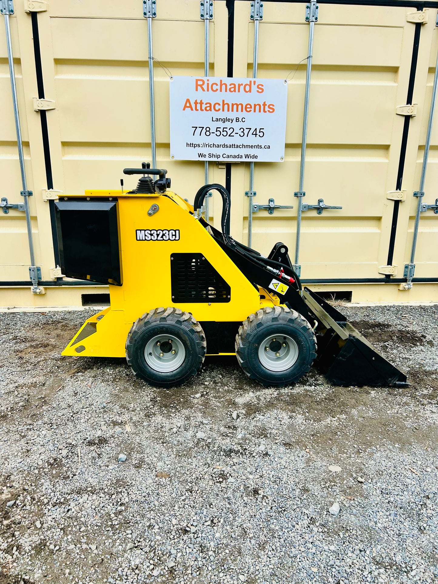 New MS323CJ Stand-On Wheeled Skid Steer Loader – Compact & Affordable Power