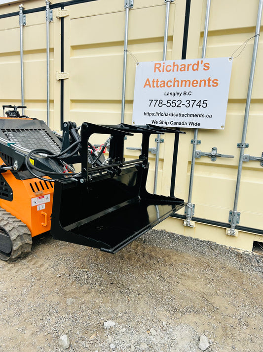 New Mini Skid Steer Solid Bottom Grapple