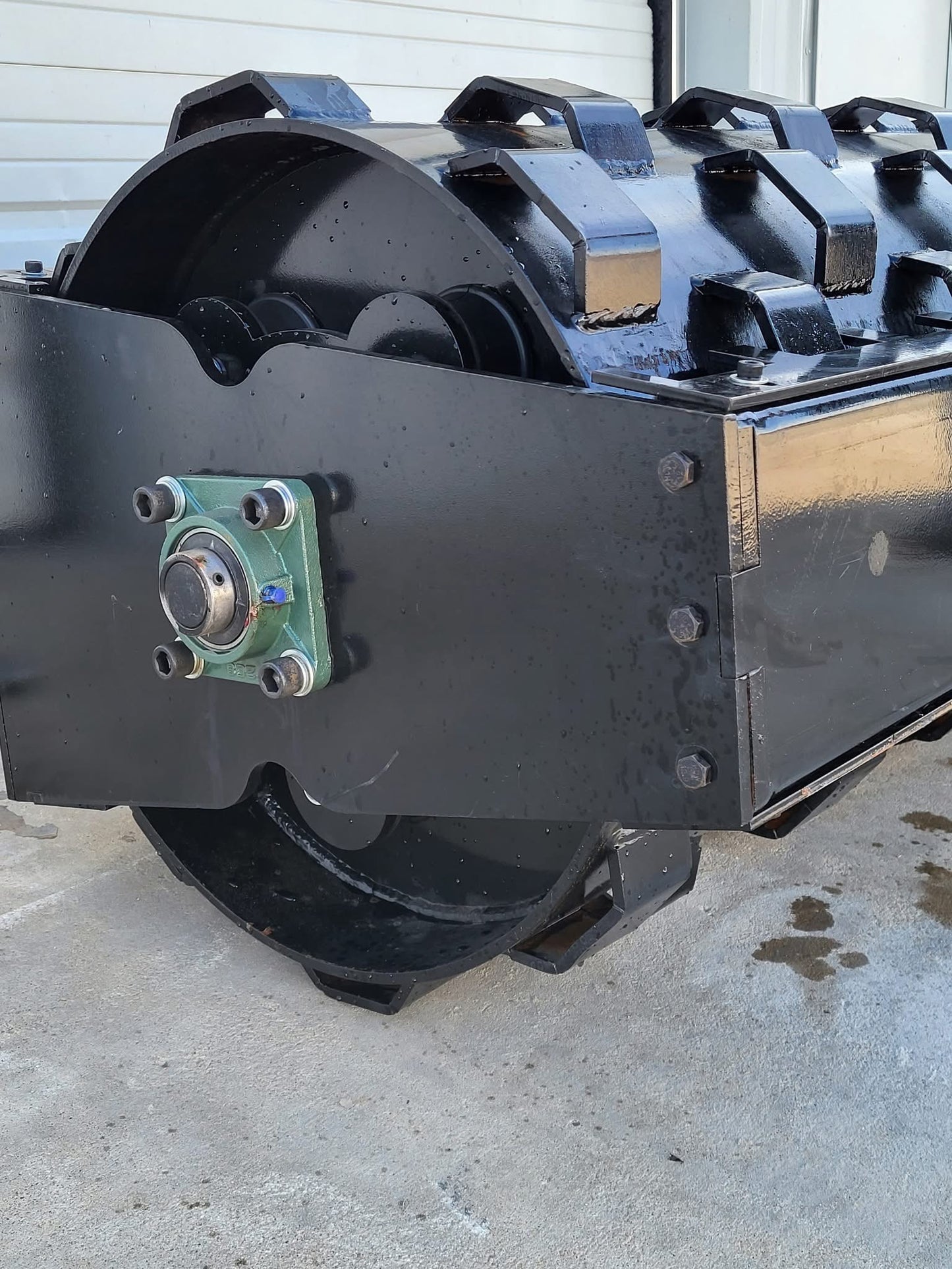 $2499 New CW59 Footpad Vibratory Roller / Compactor Hydraulic Skid Steer Attachment