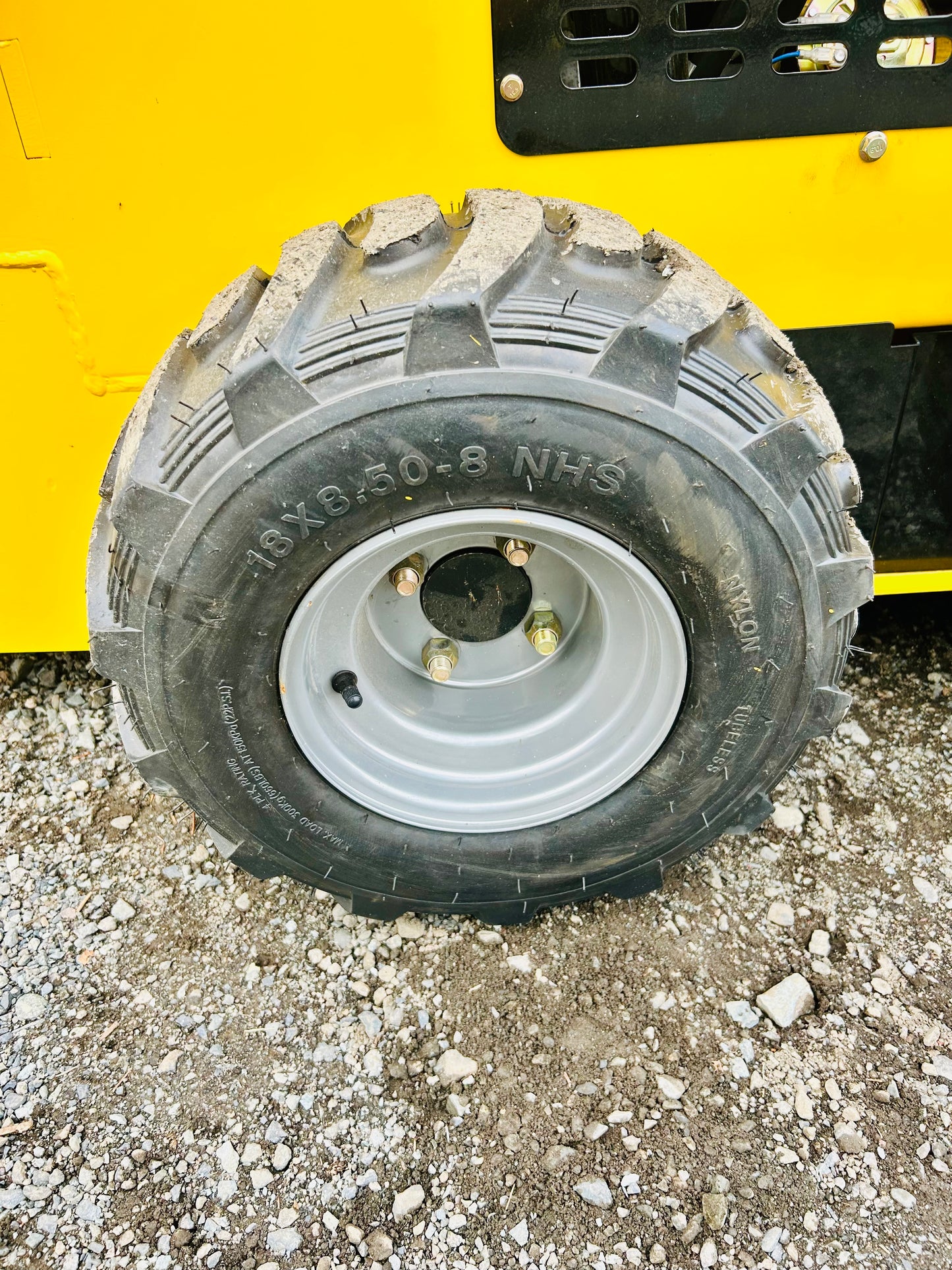 New MS323CJ Stand-On Wheeled Skid Steer Loader – Compact & Affordable Power