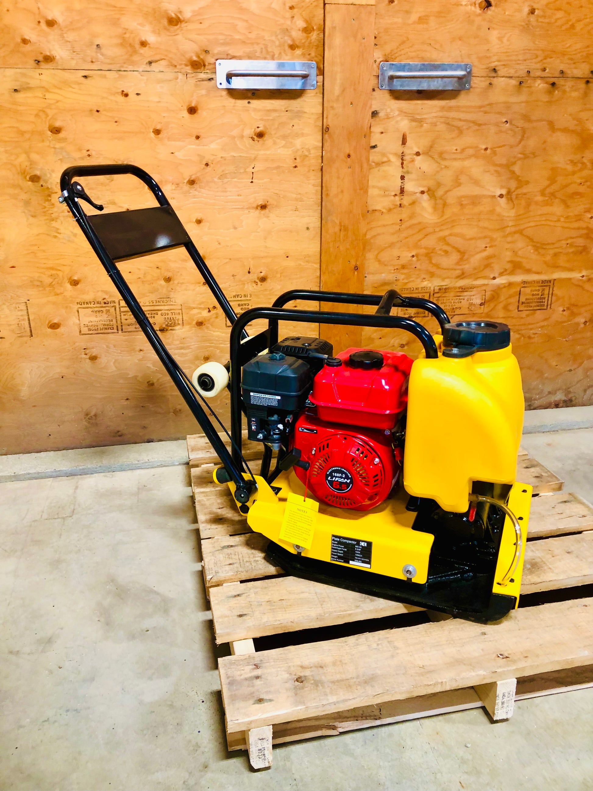 Clearance MS100 6.5 Hp Gas Powered Plate Compactor Plate Tamper